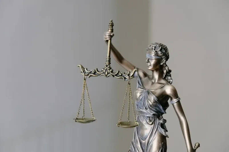 Felony bail bond consultation at Sloan Bail Bonding in Charlotte North Carolina